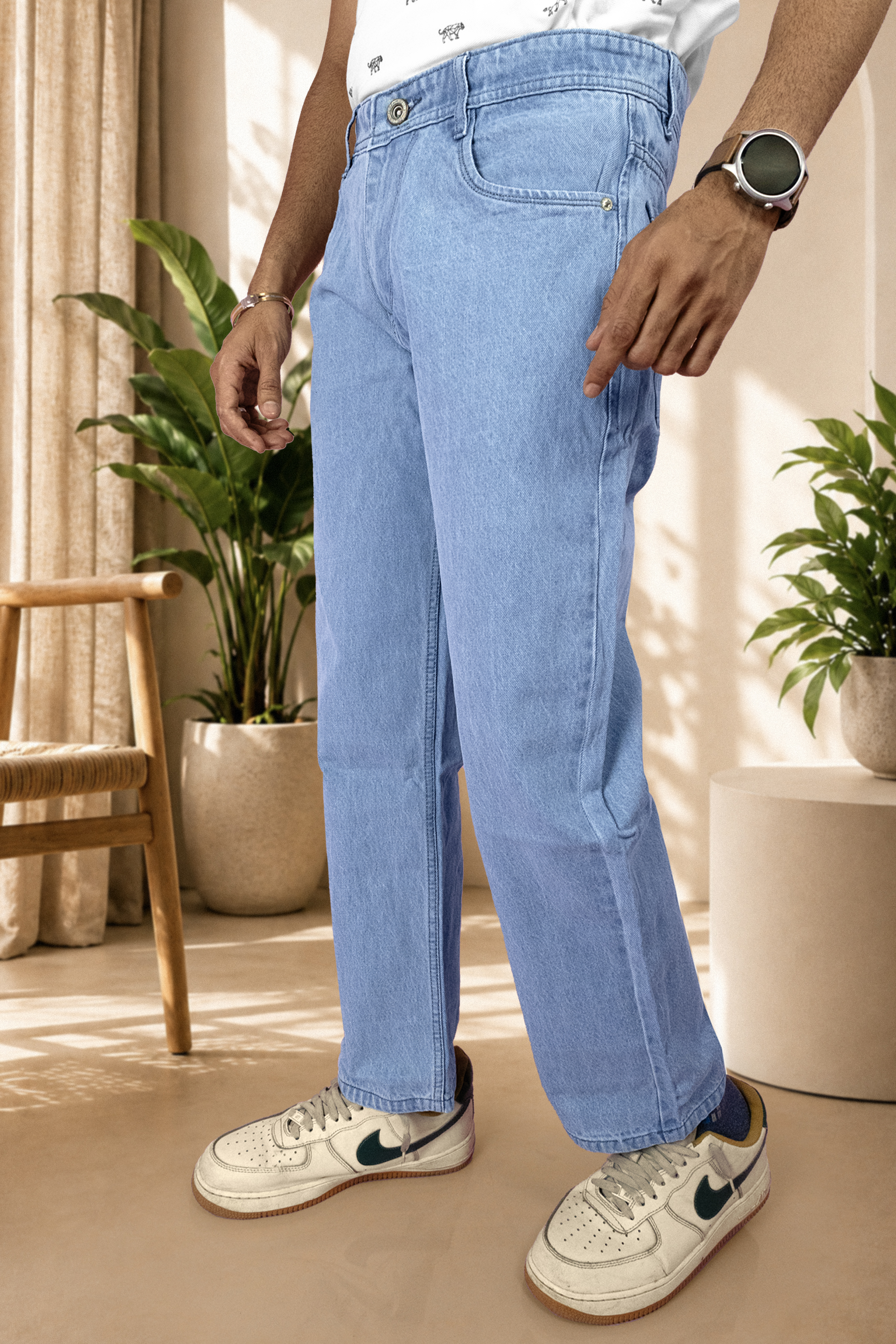 Men's Light Blue Relaxed Fit Denim Jeans